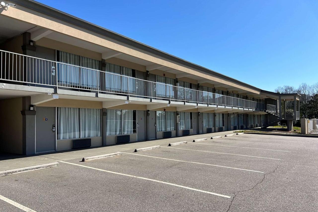 Days Inn By Wyndham Monroe Nc Eksteriør billede